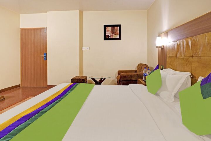 Room 14 of 38
