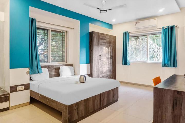 Townhouse The Upper Room Near Pune Airport