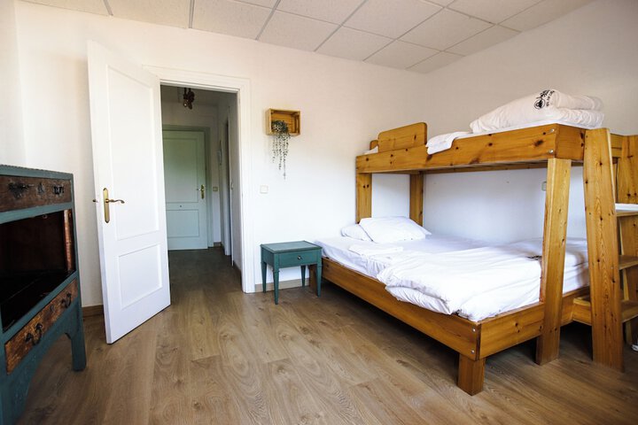 Room 13 of 24