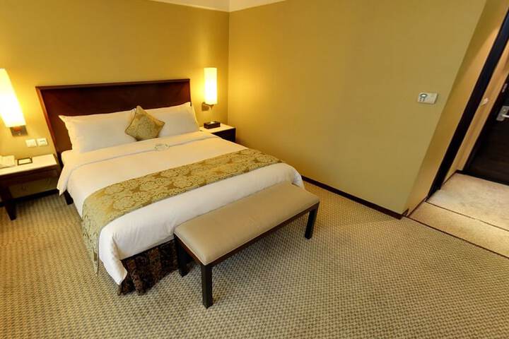 Room 19 of 54