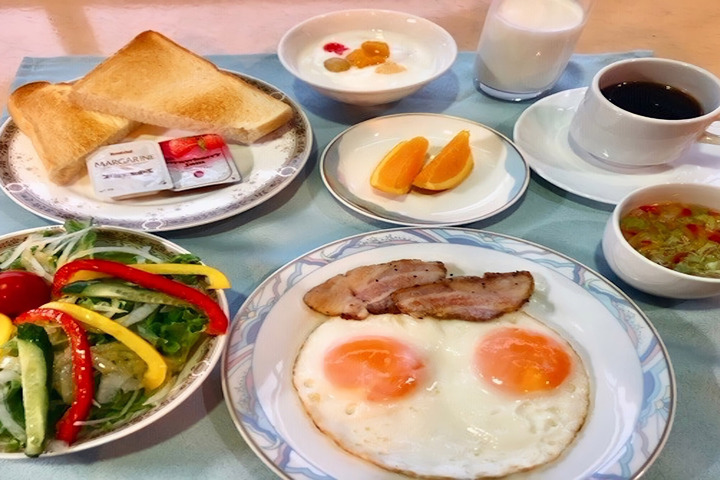 Breakfast/Coffee Service 9 of 34