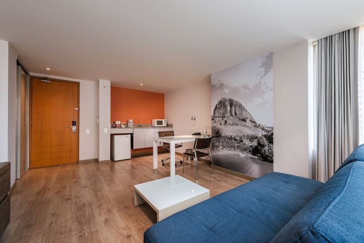Room 30 of 89