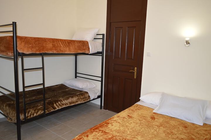 Room 17 of 35