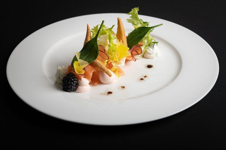 Dining 46 of 59