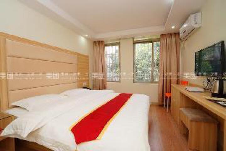 Room 21 of 23