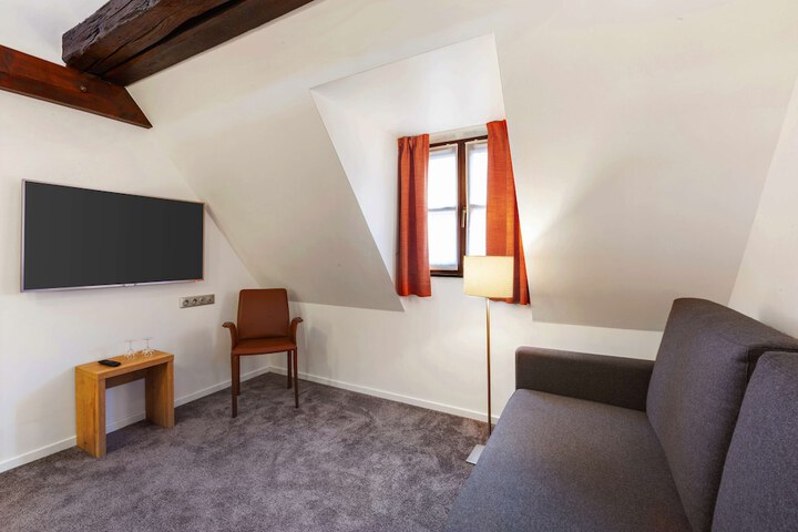 Room 26 of 72