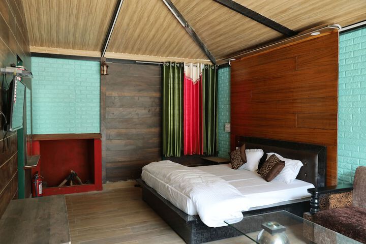 Room 5 of 36