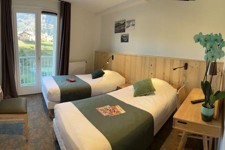 Room 14 of 66