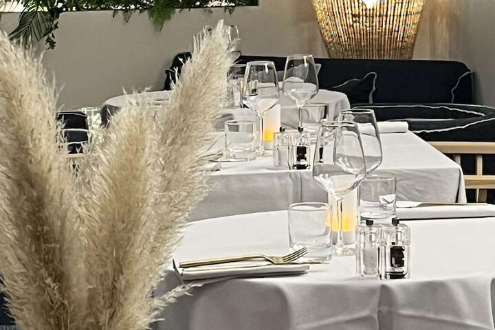 Dining 128 of 176