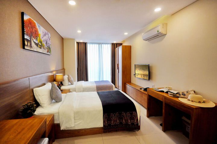Room 83 of 230