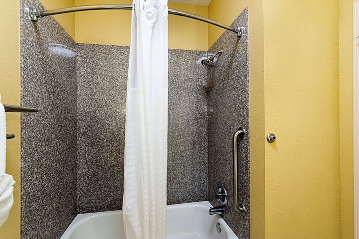Room 14 of 20