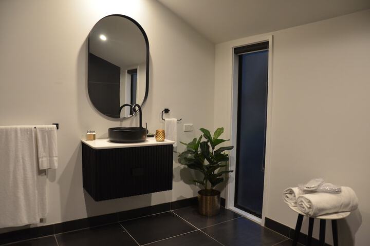 Room 53 of 57
