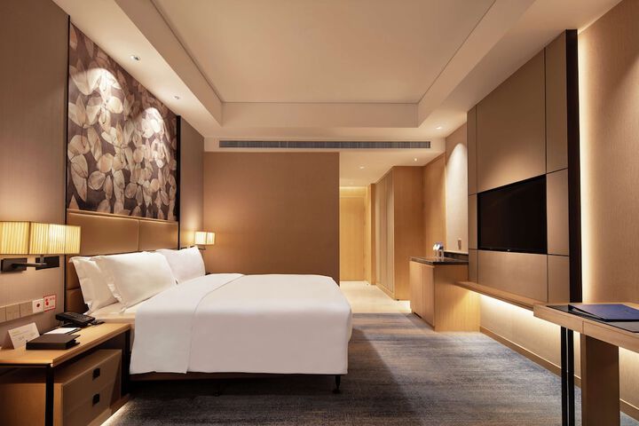 Room 16 of 61
