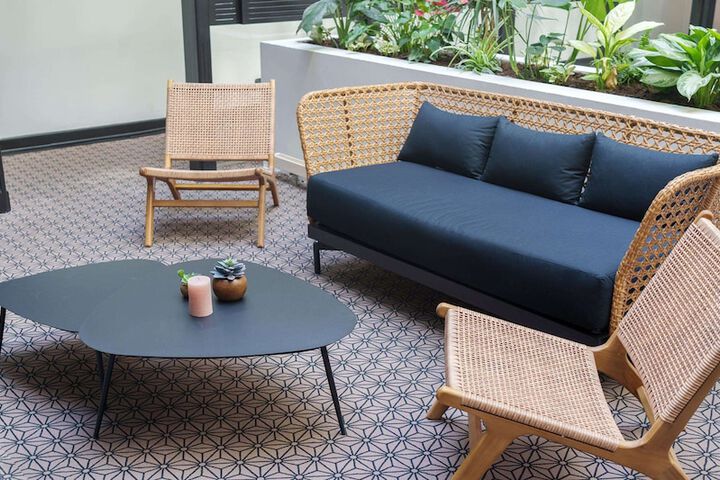 Lounge 69 of 102