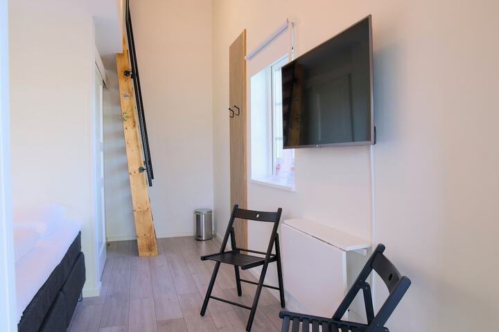 Room 17 of 54