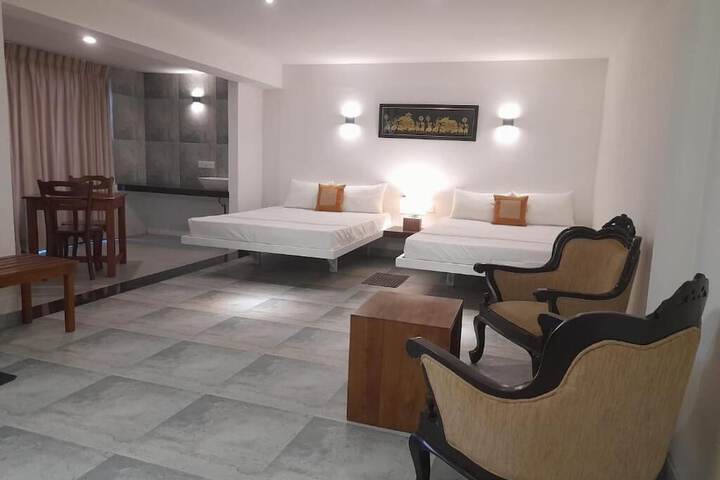 Room 16 of 32