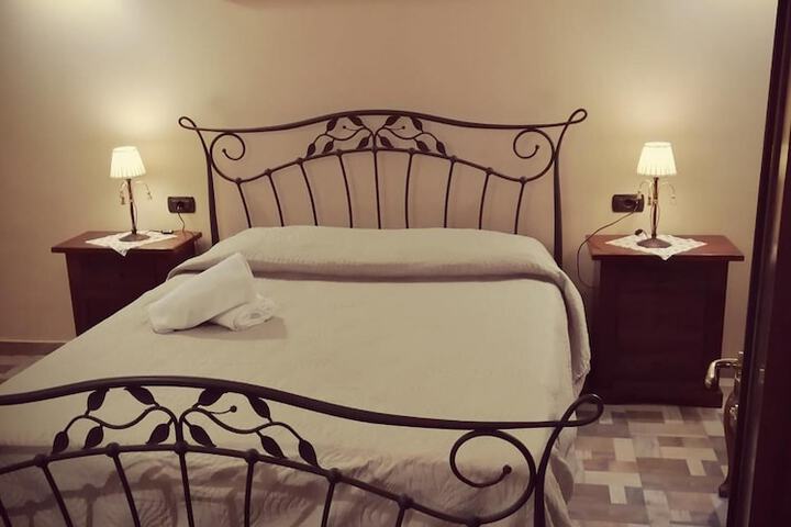 Room 14 of 27