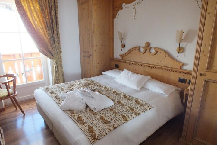 Room 10 of 57