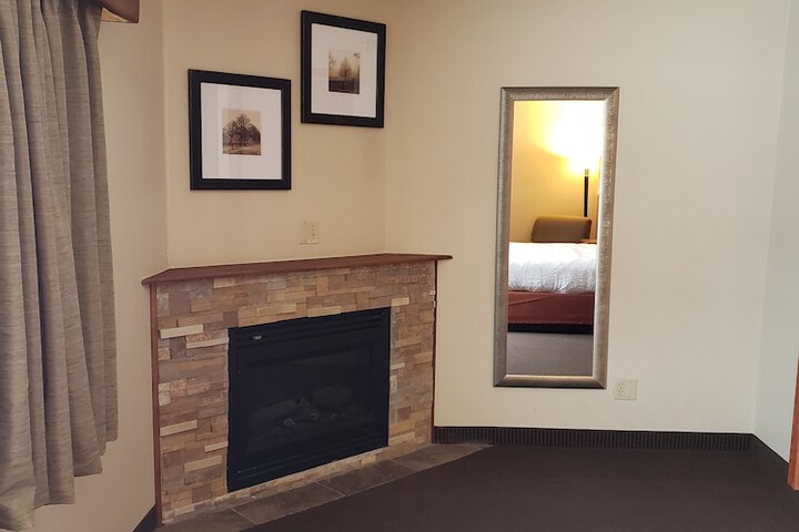 Room 8 of 41
