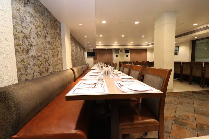 Dining 26 of 68
