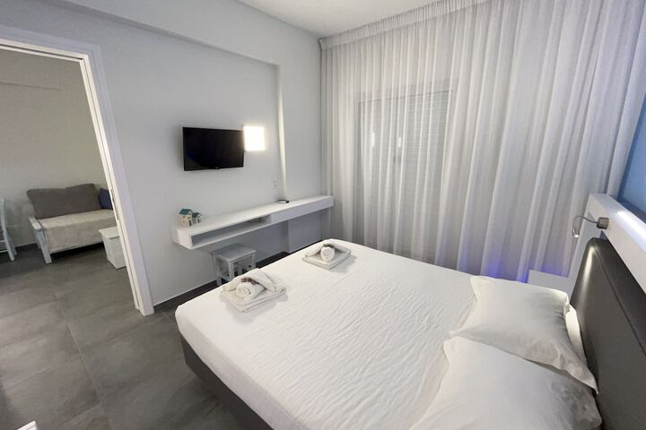 Room 36 of 172