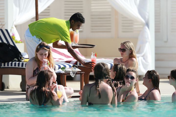 Hotel Pool