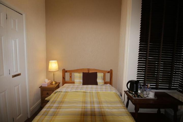Room 18 of 43