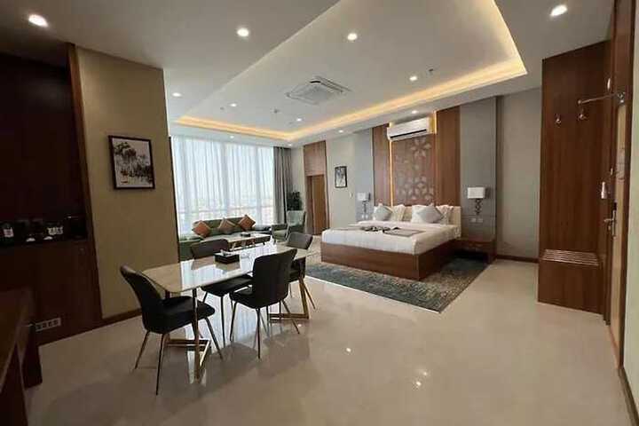 Room 19 of 44