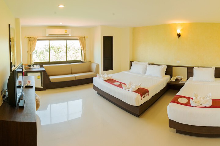 Room 15 of 151