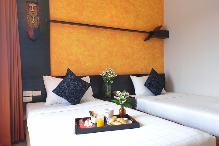 Room 8 of 68