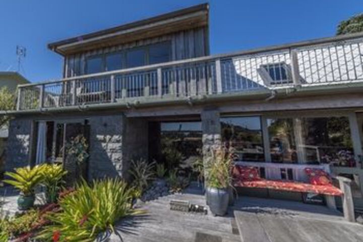 Sundeck 54 of 60
