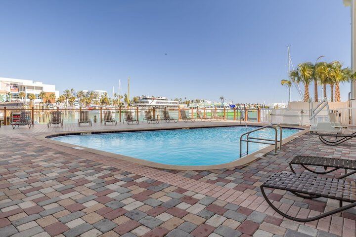 Hotel with Pool