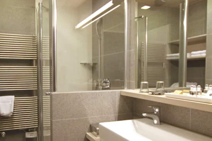 Clean Restrooms