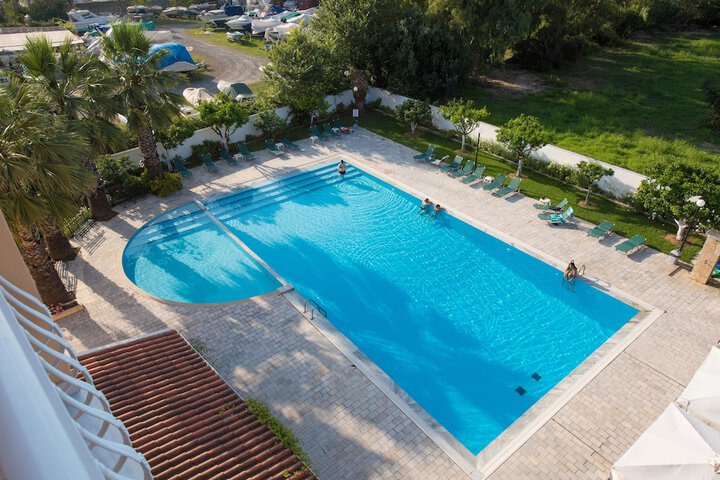 Pool Hotel