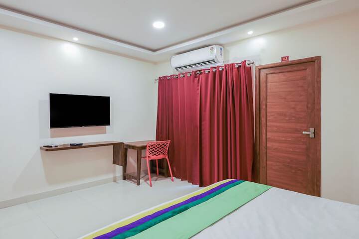 Room 14 of 25