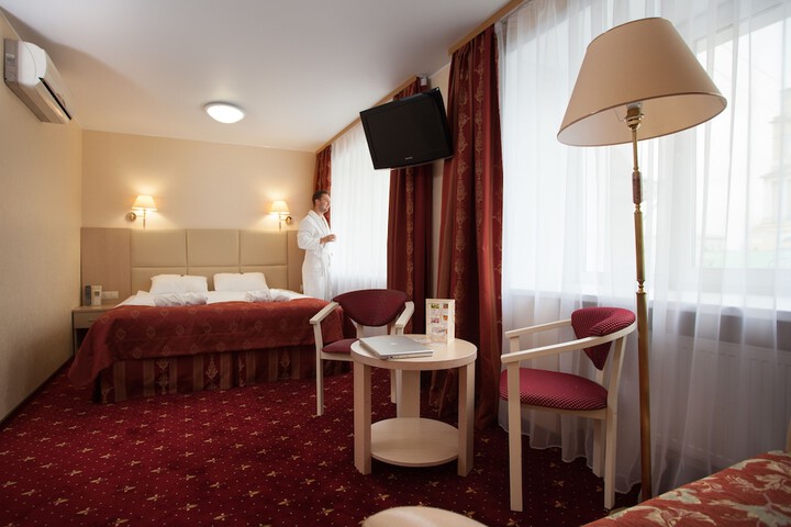 Room 14 of 63