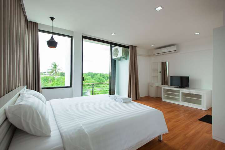Room 25 of 52