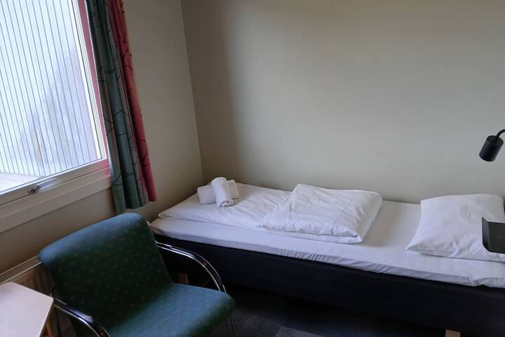 Room 14 of 21