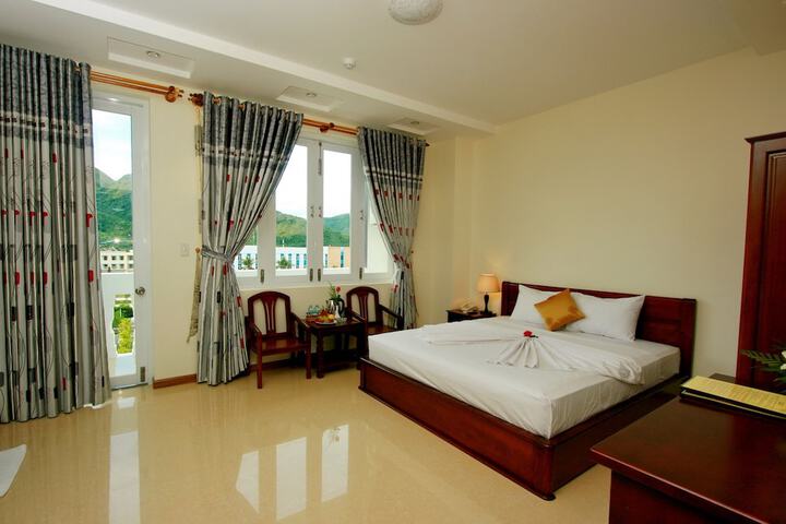 Room 8 of 39