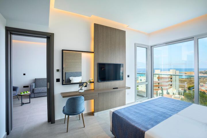 Room 10 of 79