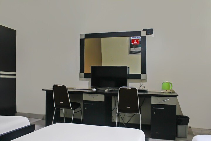 Room 19 of 28