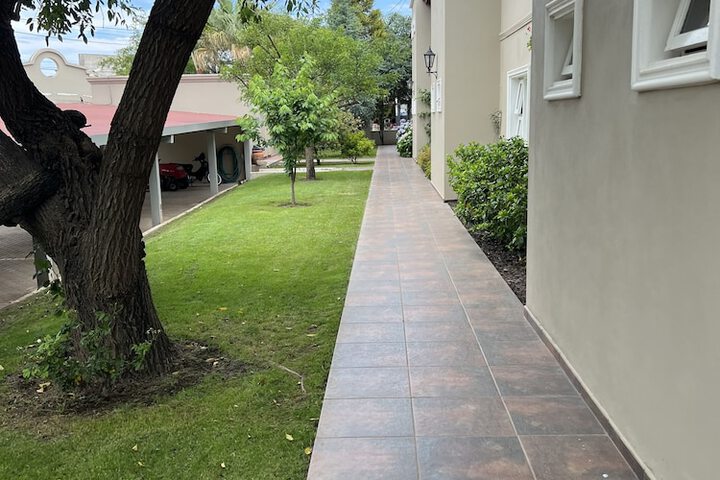 Hotel Exterior 106 of 139