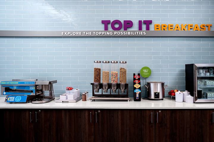 Breakfast area