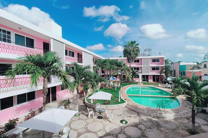 Hotel Exterior 46 of 55