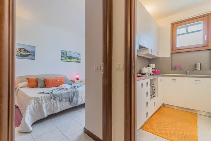 Room 2 of 15