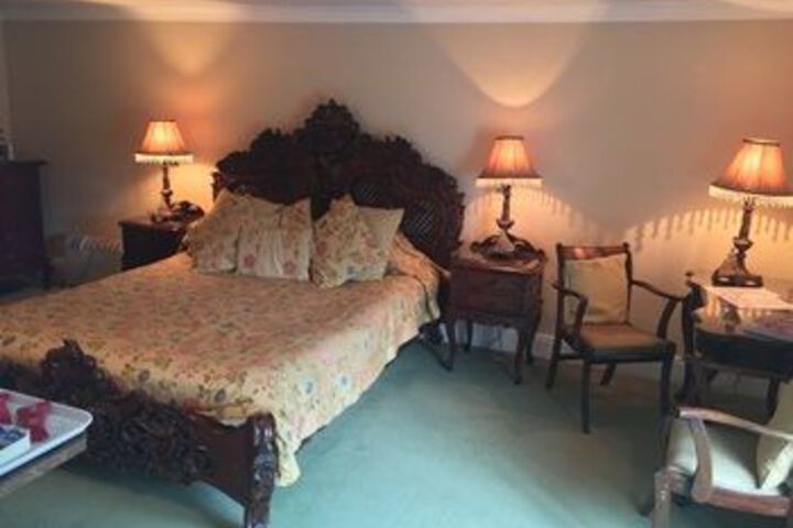 Room 10 of 22