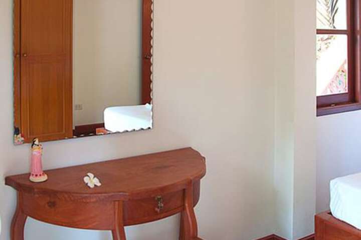 Room 40 of 72