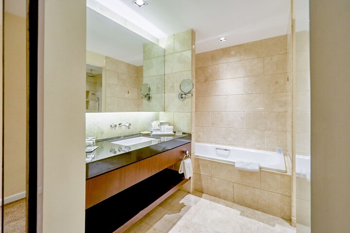 Clean Restrooms