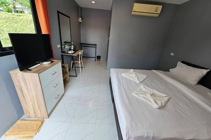 Room 15 of 24
