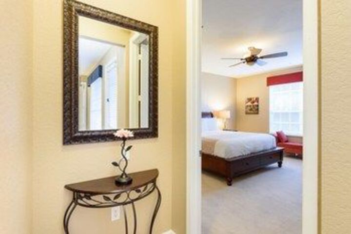 Room 10 of 23